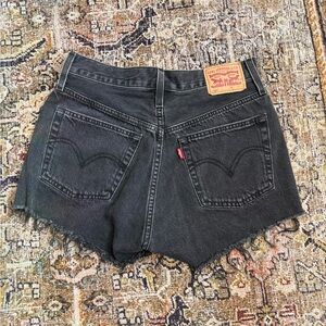 Levi’s 501 jean shorts, black | 26